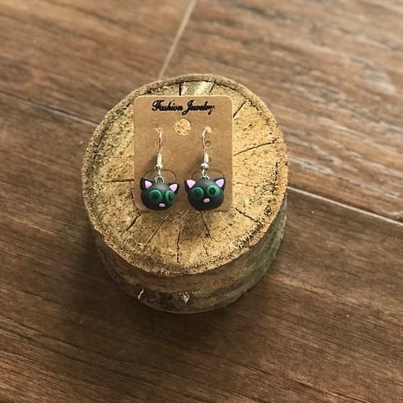 Black Cat Earrings - Picture 3 of 4